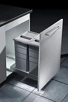 31 690 руб., Bottom Mount. Мусорная система с 2-мя ведрами по 29л с крышками. Возможно оснащение шкафа шириной 8