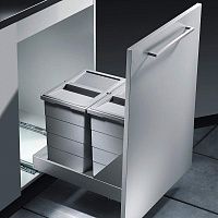 33 440 руб., Bottom Mount-S. Мусорная система с 2-мя ведрами по 24л с крышками. Креплениие к дну шкафа.